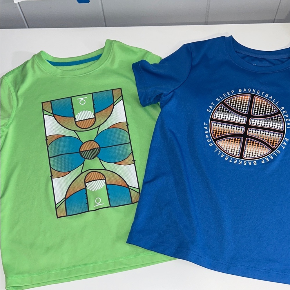 Target All in Motion Boy’s Athletic Short Sleeve T-Shirt Bundle Small (6/7)